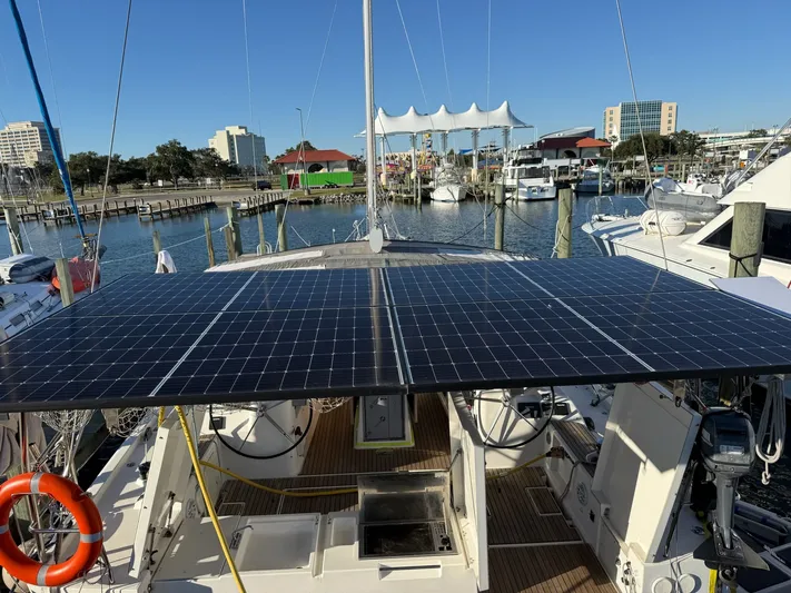 Telemachus Yacht Photos Pics 