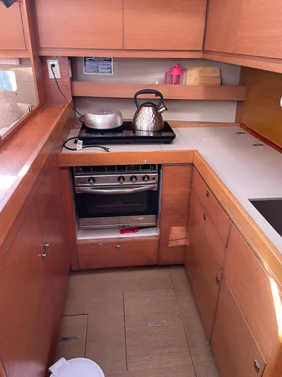 Telemachus Yacht Photos Pics 