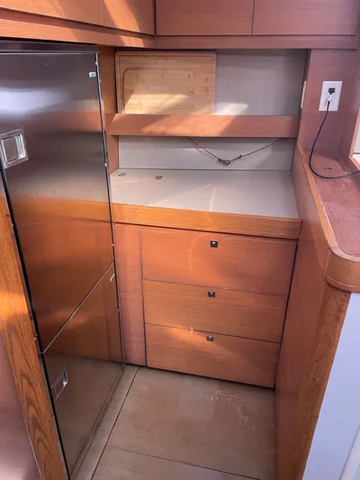 Telemachus Yacht Photos Pics 