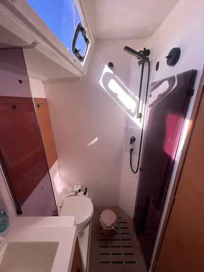 Telemachus Yacht Photos Pics 