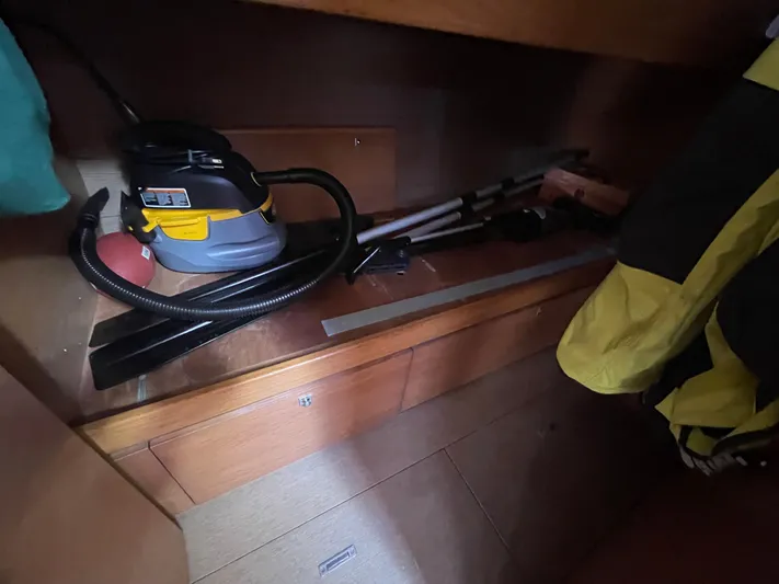 Telemachus Yacht Photos Pics 