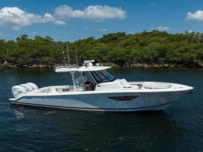 Reel Deal Yacht Photos Pics Pursuit 37 REEL DEAL - Starboard Profile