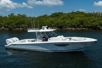 2021 Pursuit S 378 Sport