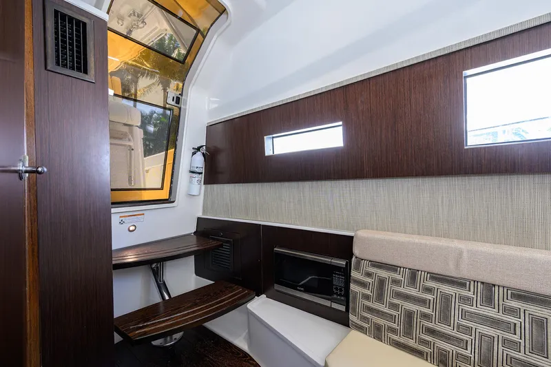 Reel Deal Yacht Photos Pics Pursuit 37 REEL DEAL - Cabin Entrance