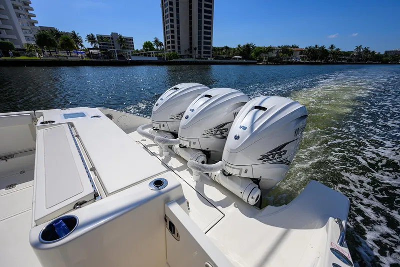 Reel Deal Yacht Photos Pics Pursuit 37 REEL DEAL - Engines