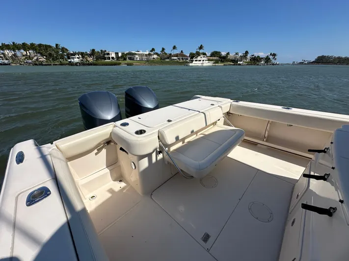 Instigator Yacht Photos Pics INSTIGATOR - Aft deck