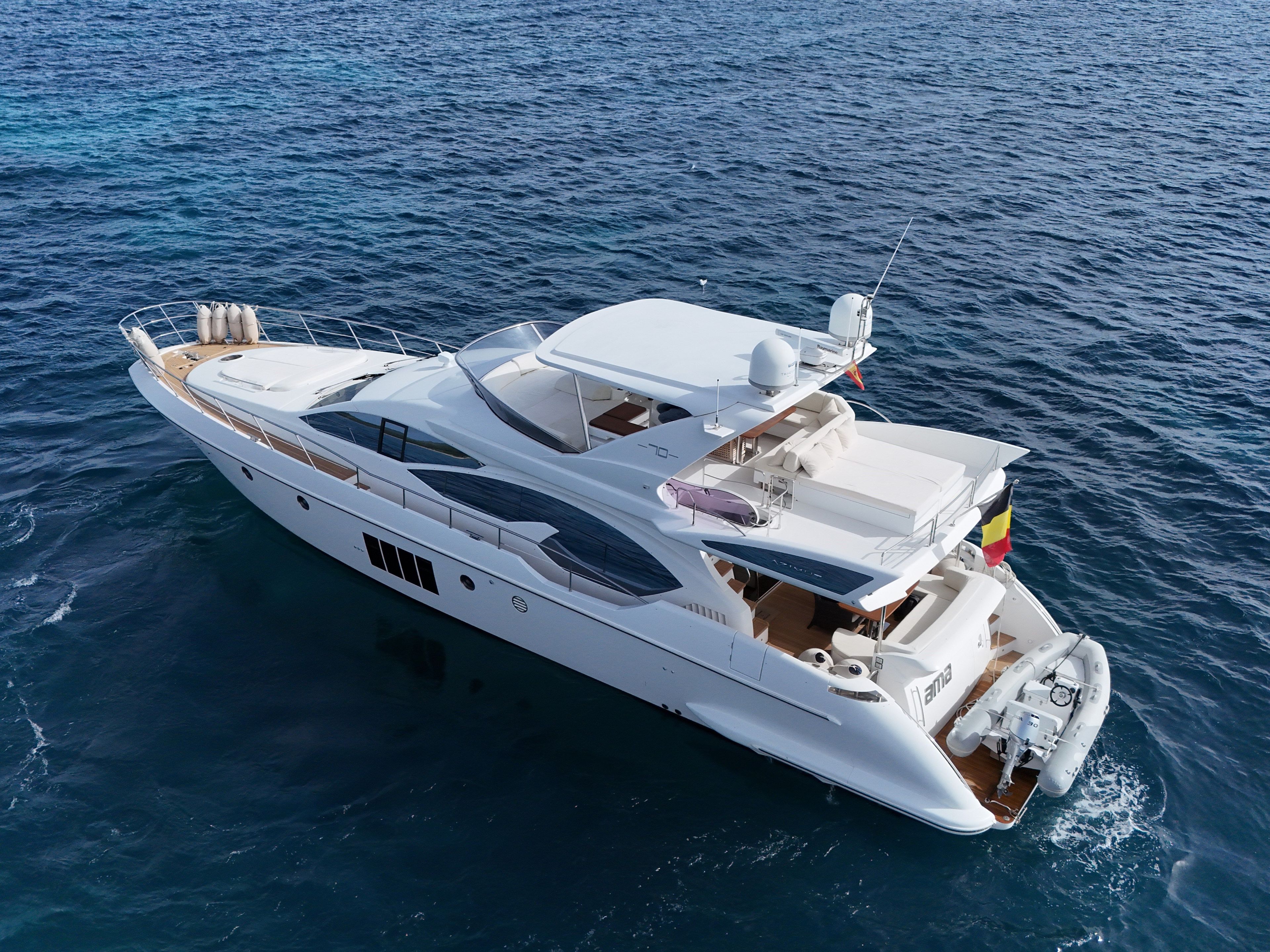 2015 Azimut 70 Flybridge