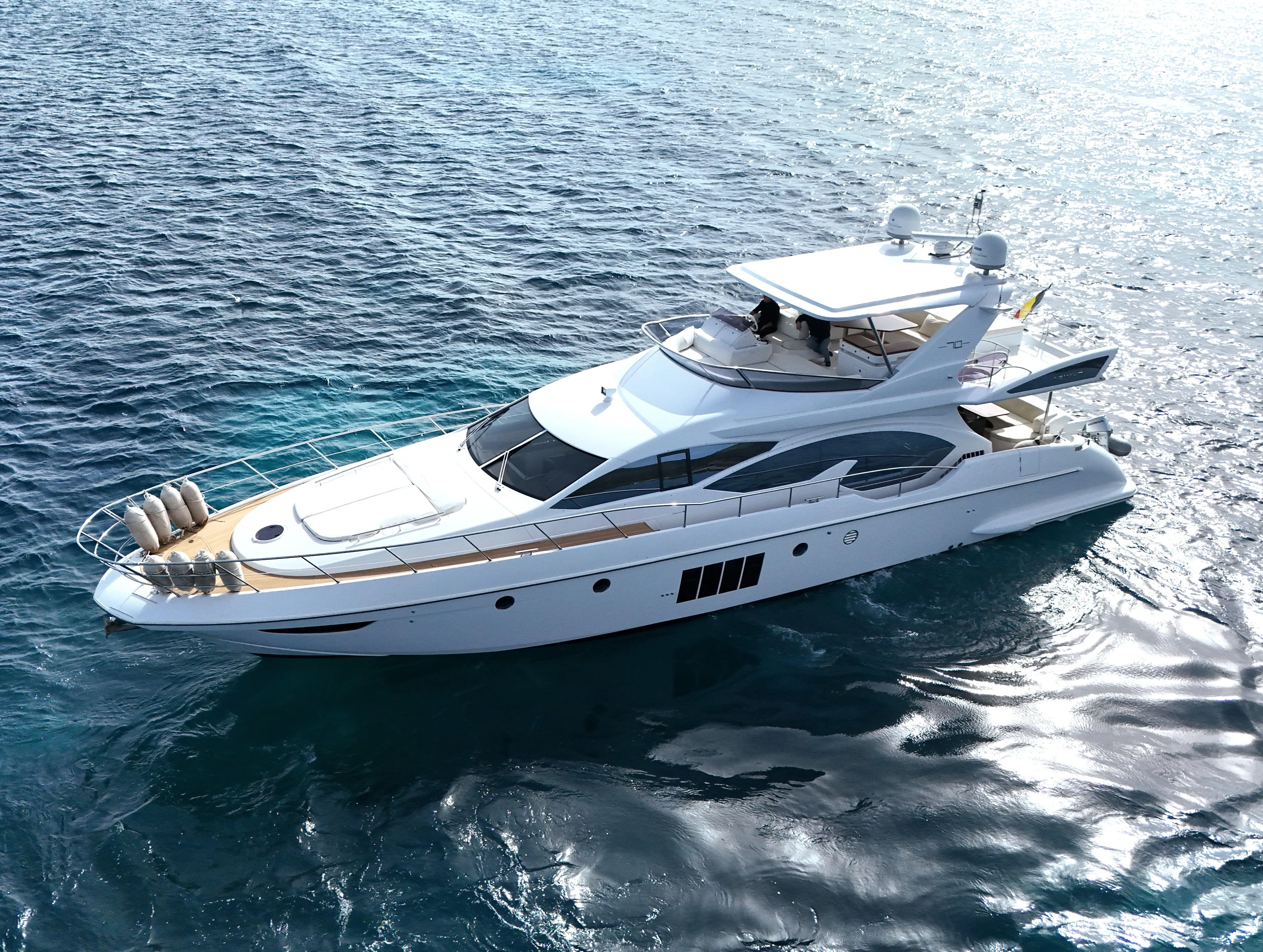 Azimut 70