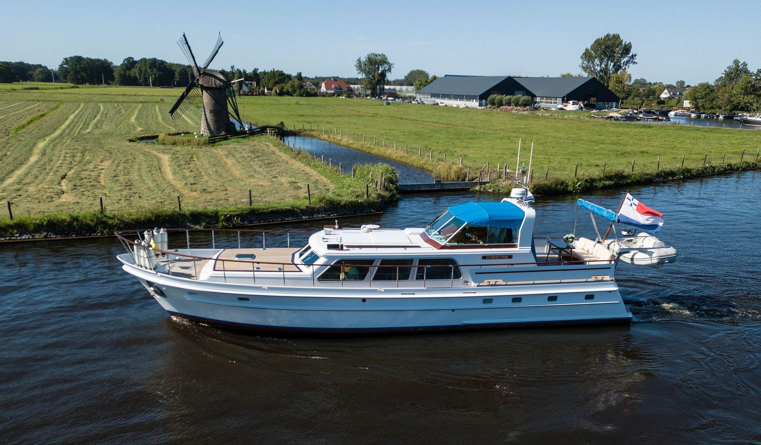 2005 Klaassen Super Van Craft 15.90