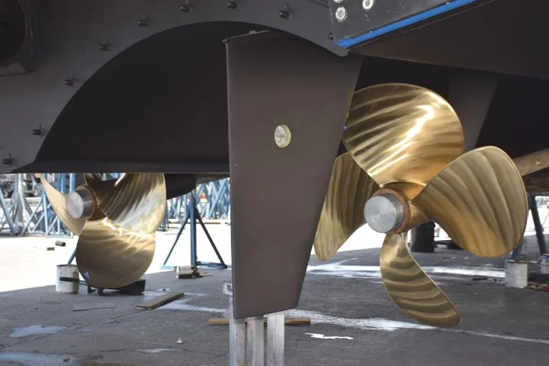 Sea Hack Yacht Photos Pics Freshly tuned and balanced propellers