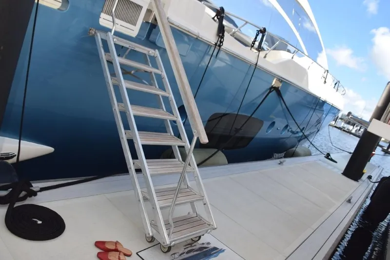 Sea Hack Yacht Photos Pics Marquipt SeaStairs