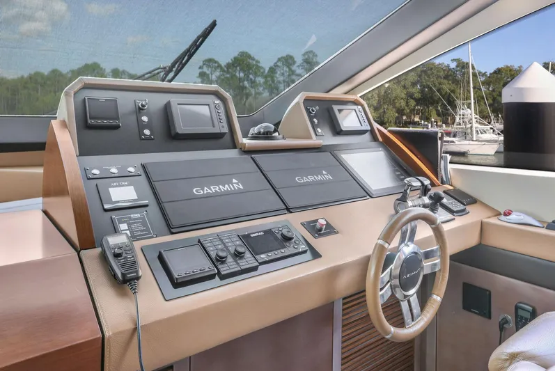 Sea Hack Yacht Photos Pics Helm Console