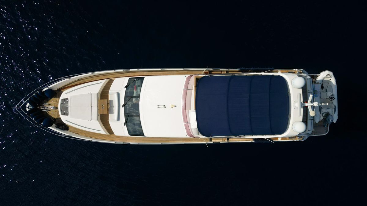 2012 Princess 73 