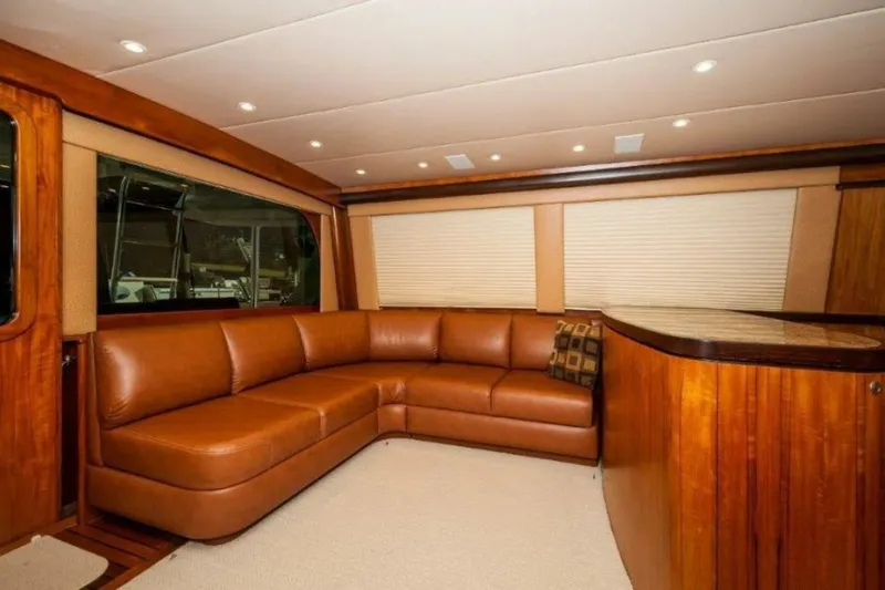 Perra Mala Yacht Photos Pics 2010 Spencer 57 Convertible- Perra Mala- Salon