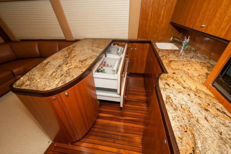 Perra Mala Yacht Photos Pics 2010 Spencer 57 Convertible- Perra Mala- Galley