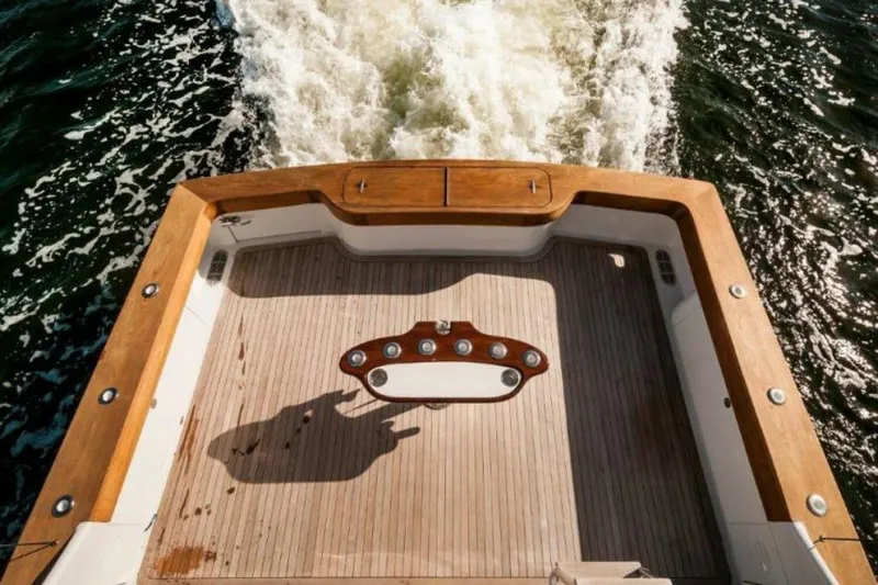 Perra Mala Yacht Photos Pics 2010 Spencer 57 Convertible- Perra Mala- Cockpit