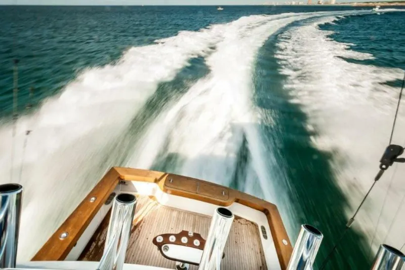 Perra Mala Yacht Photos Pics 2010 Spencer 57 Convertible- Perra Mala- Cockpit