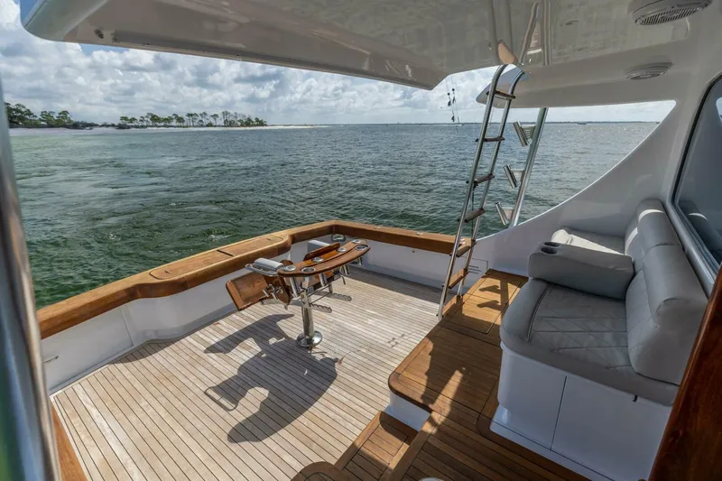 Perra Mala Yacht Photos Pics 2010 Spencer 57 Convertible- Perra Mala- Cockpit