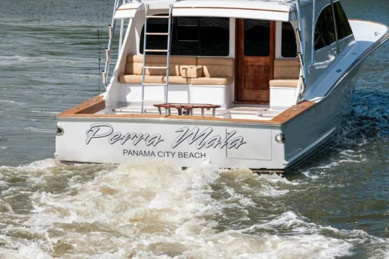 Perra Mala Yacht Photos Pics 2010 Spencer 57 Convertible- Perra Mala- Transom
