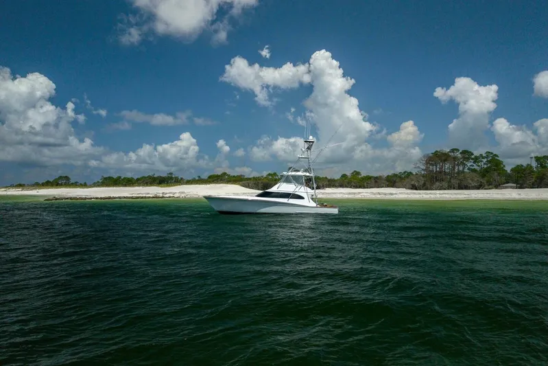 Perra Mala Yacht Photos Pics 2010 Spencer 57 Convertible- Perra Mala