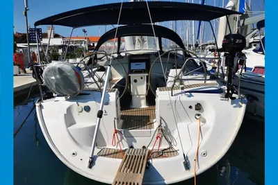 2005 Bavaria Cruiser 42