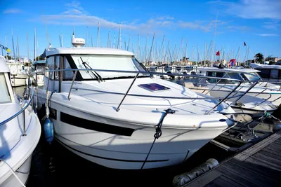 2013 Jeanneau Merry Fisher 855