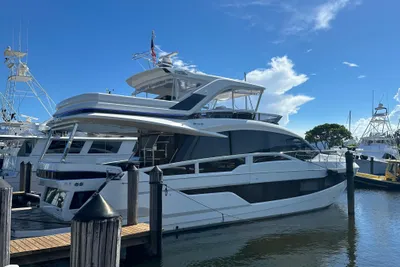 Galeon 640 Fly