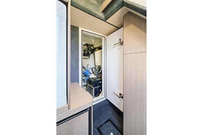  Yacht Photos Pics Engine room access on 2025 Galeon 640 Fly yacht, showcasing modern equipment and design.