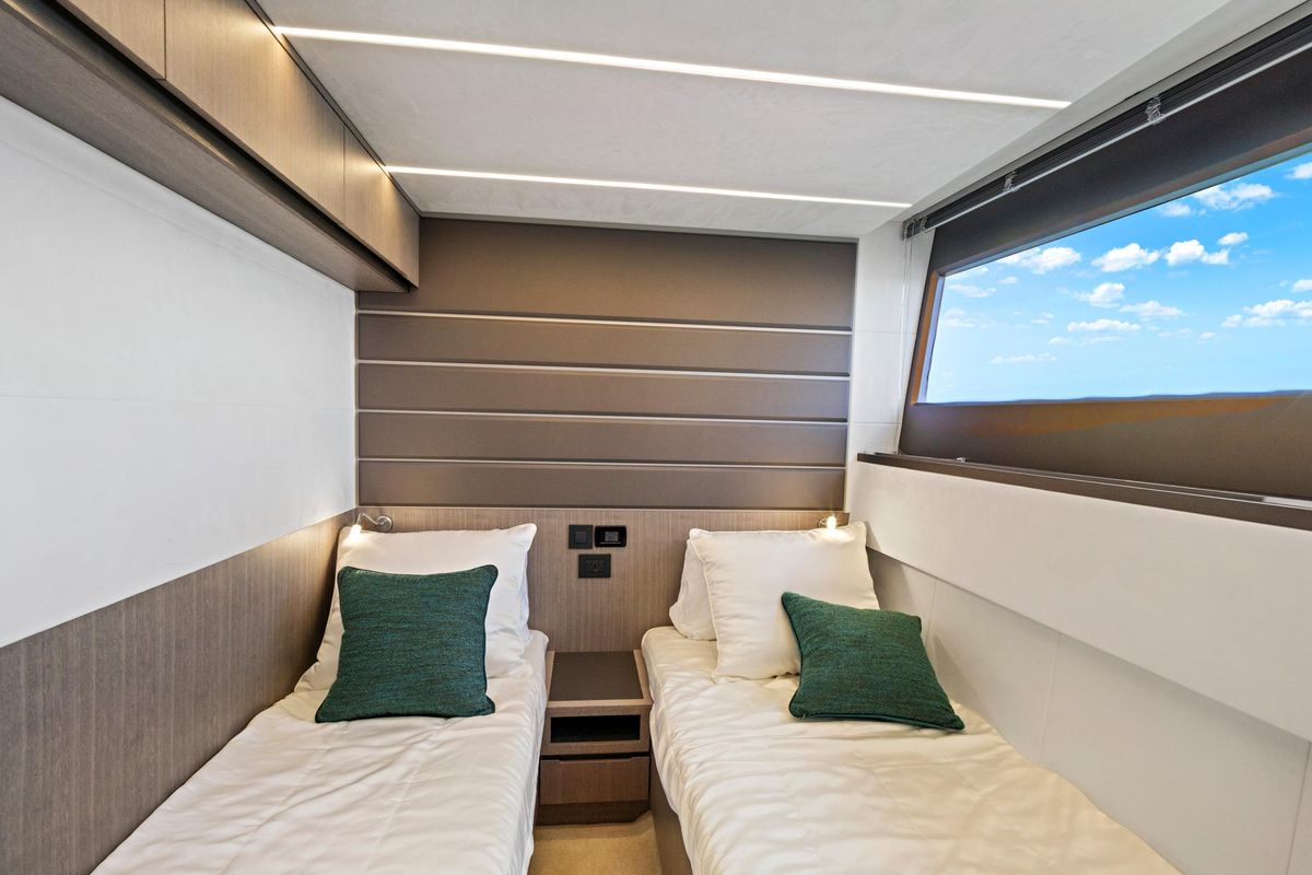 2025 Galeon 64 