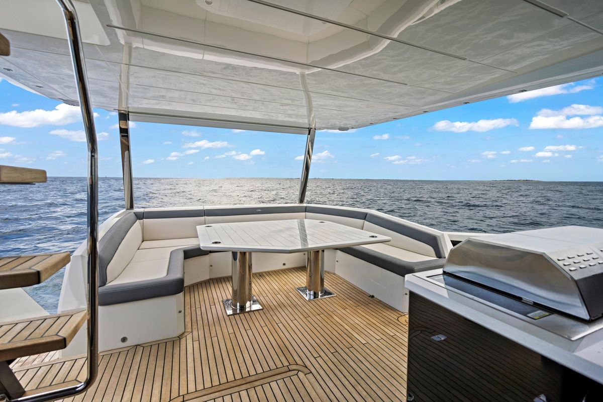 2025 Galeon 64 