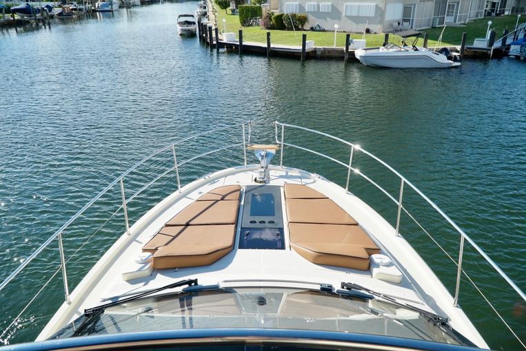 2016-50-monte-carlo-mc5-flybridge