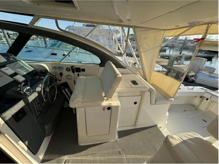 On The Job 2 Yacht Photos Pics 