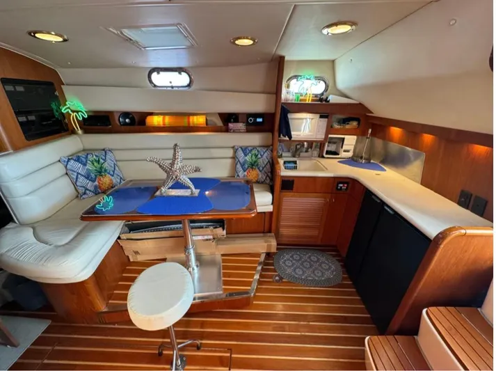 On The Job 2 Yacht Photos Pics 