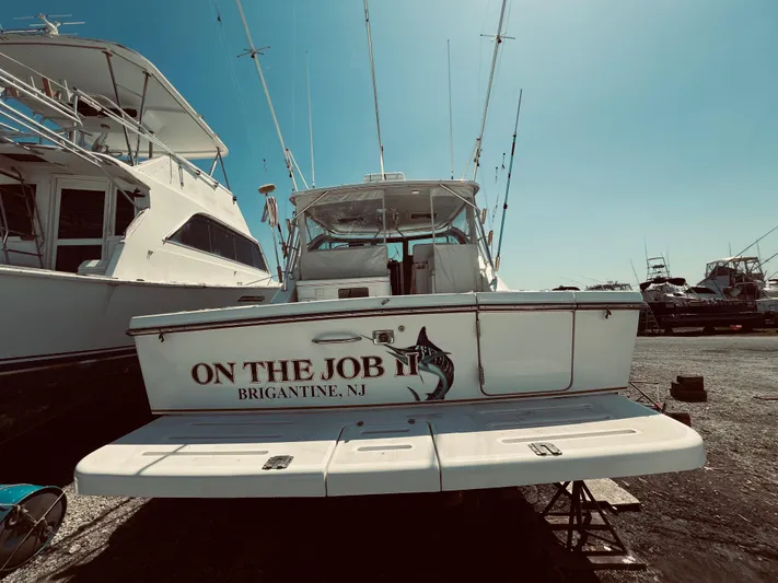 On The Job 2 Yacht Photos Pics 