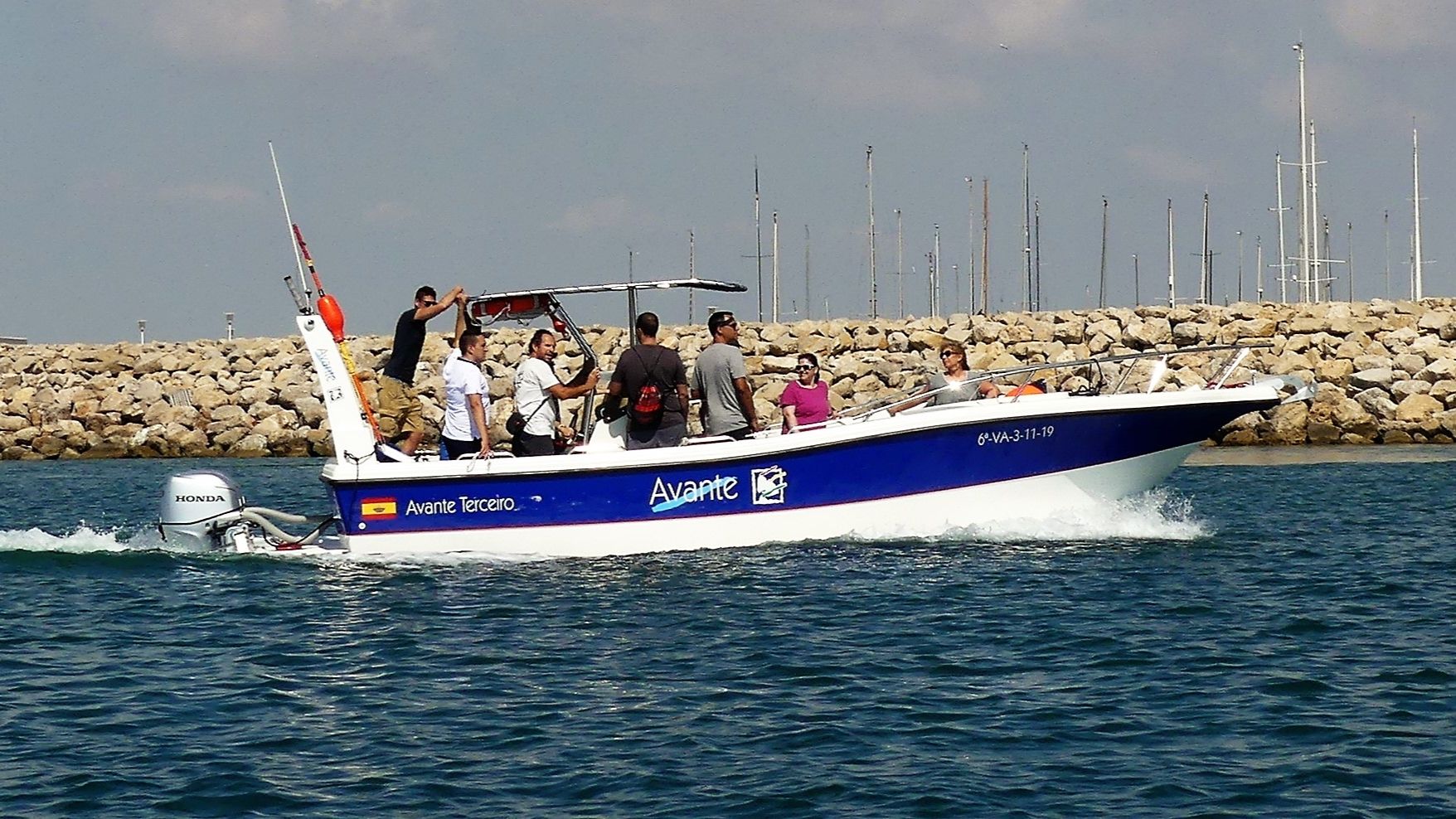 2019 Custom LEVANT 80 SEA PRO CONSOLE OB