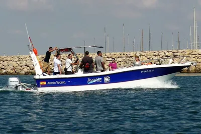 2019 Custom LEVANT 80 SEA PRO CONSOLE OB