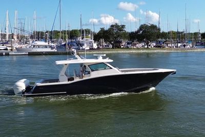 Yacht