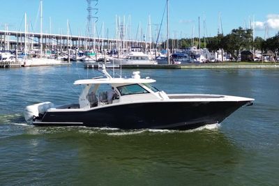 Yacht