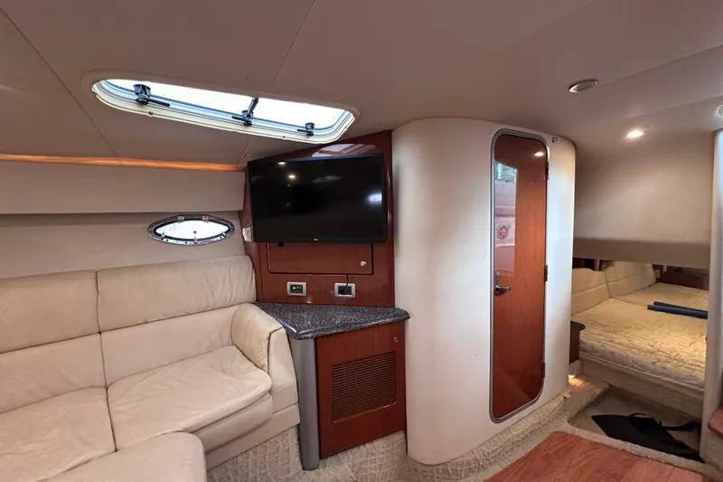  Yacht Photos Pics Luxurious interior of 2008 Formula 400 Super Sport yacht with plush seating and modern amenities.