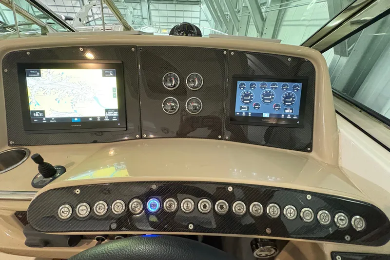  Yacht Photos Pics Dashboard of a 2008 Formula 400 Super Sport boat with navigation and control panels.