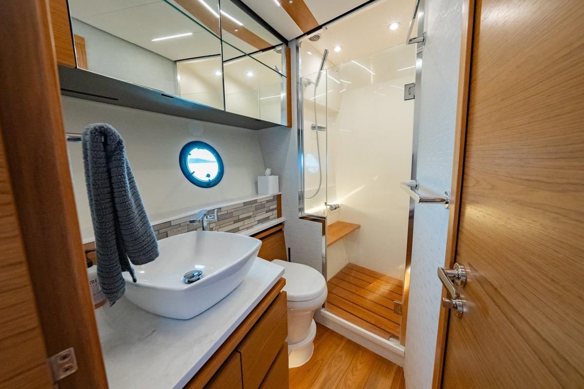 2022 Tiara Yachts 49 