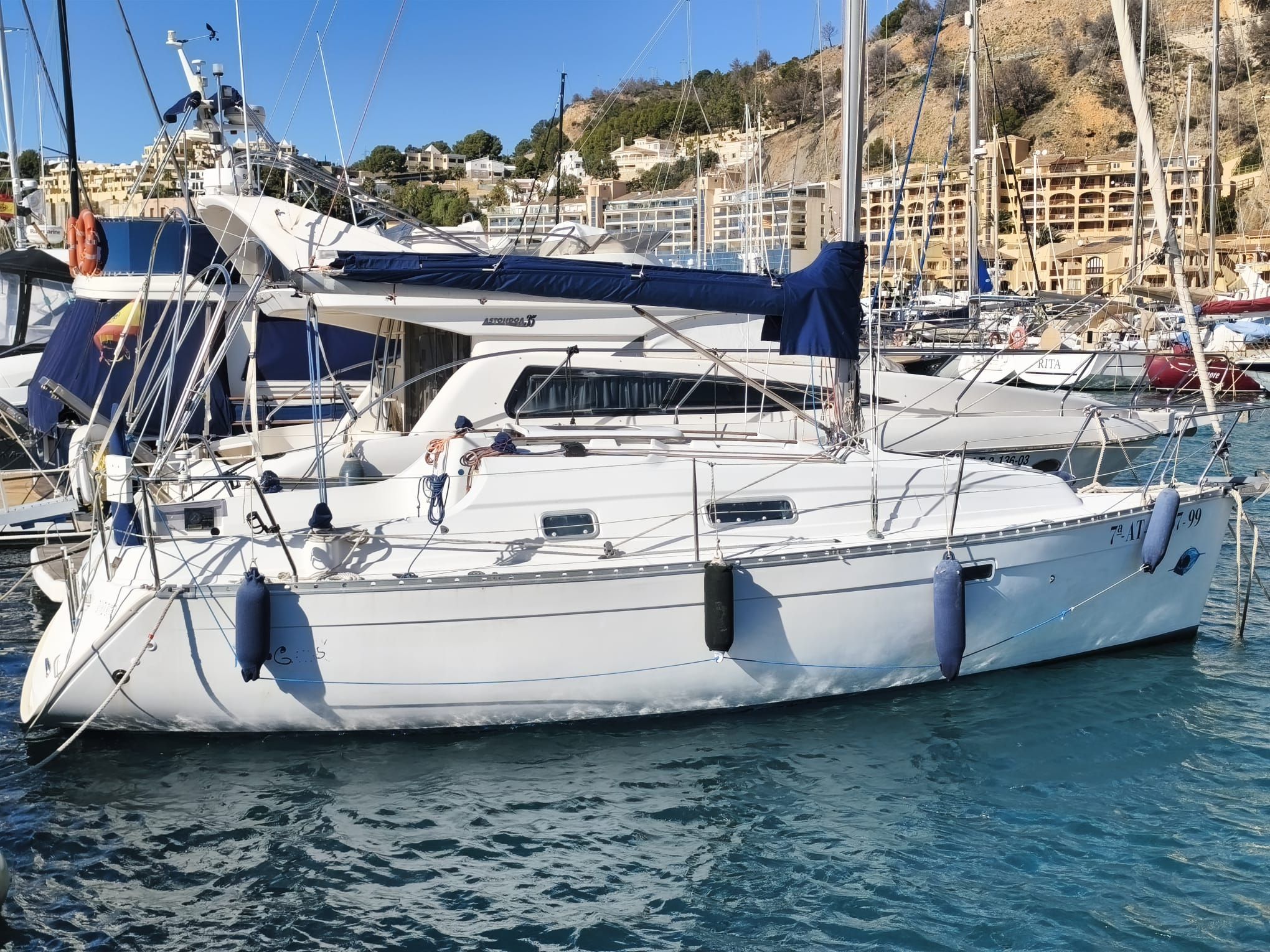 1999 Beneteau Oceanis 281