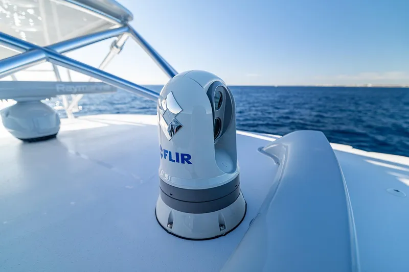  Yacht Photos Pics 2026 SeaVee 420Z boat with FLIR camera on deck, ocean background.