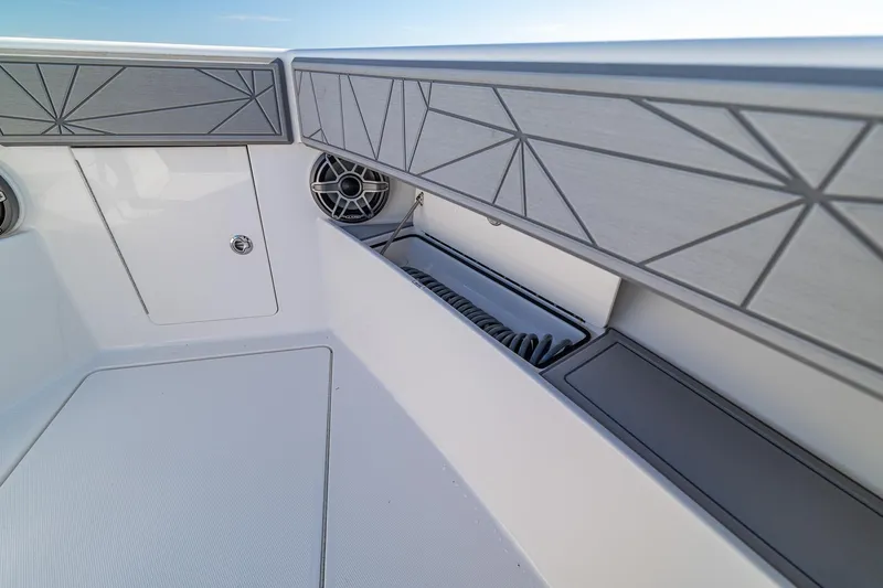  Yacht Photos Pics 2026 SeaVee 420Z boat interior with modern design and speaker system.