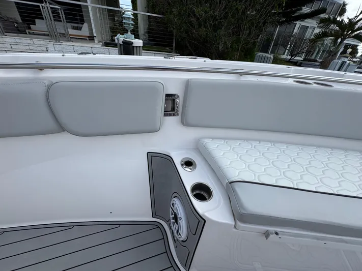 Keri B III Yacht Photos Pics 