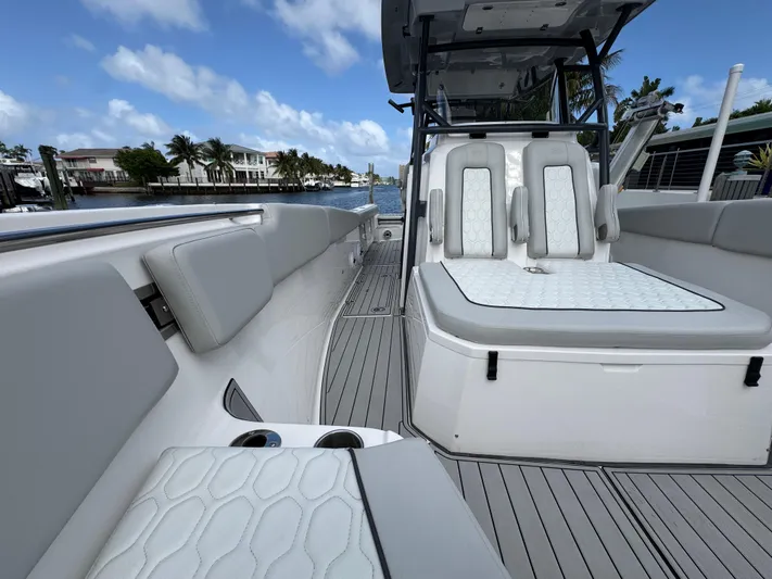 Keri B III Yacht Photos Pics 