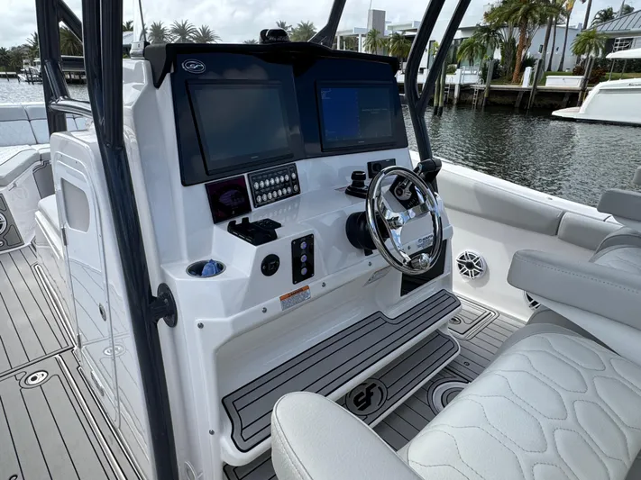 Keri B III Yacht Photos Pics 