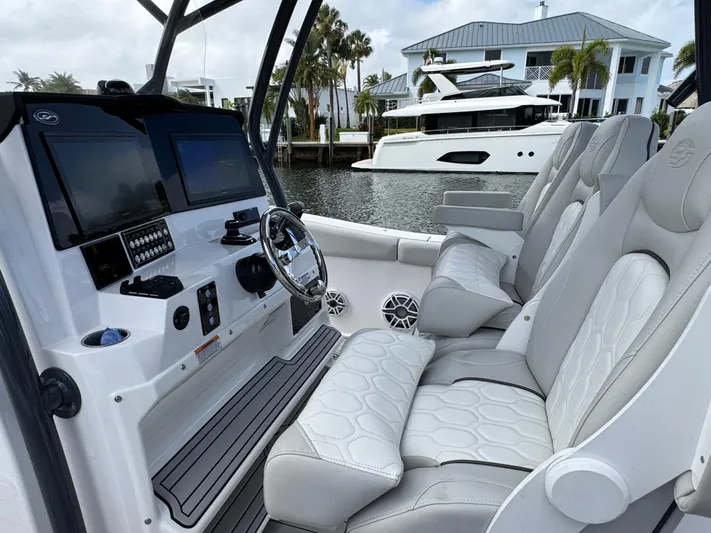 Keri B III Yacht Photos Pics 