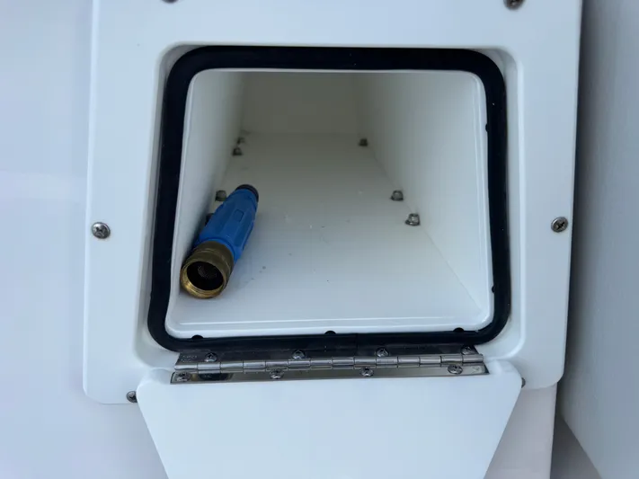 Keri B III Yacht Photos Pics 