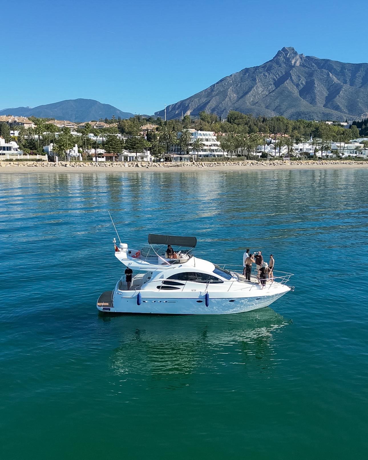 2004 Azimut 39 Fly